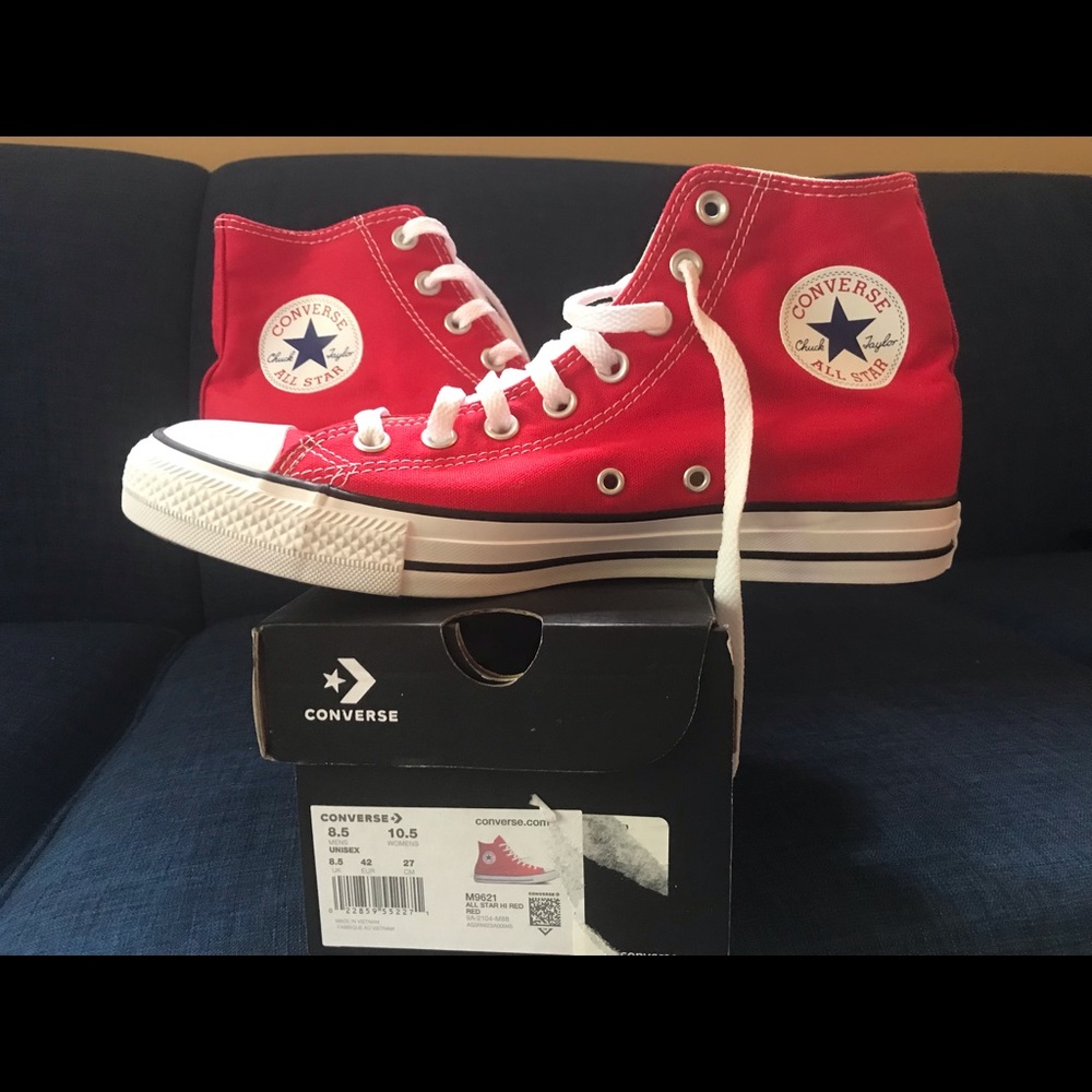 NIB Converse Chuck Taylor All Stars Mens 8.5 Womens 10.5 unisex